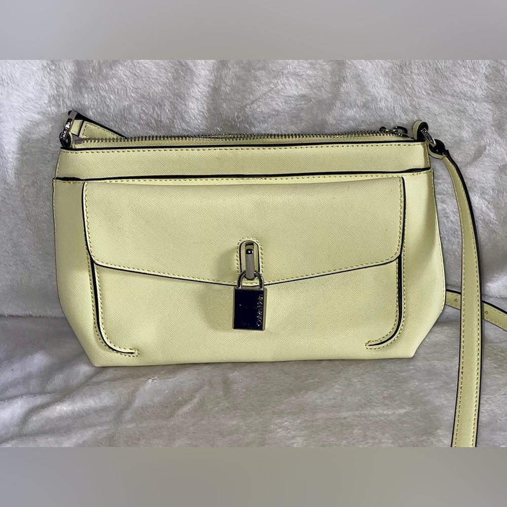 Calvin Klein Women's Pebbled Leather Crossbody Bag - Pale Yellow-Green EUC